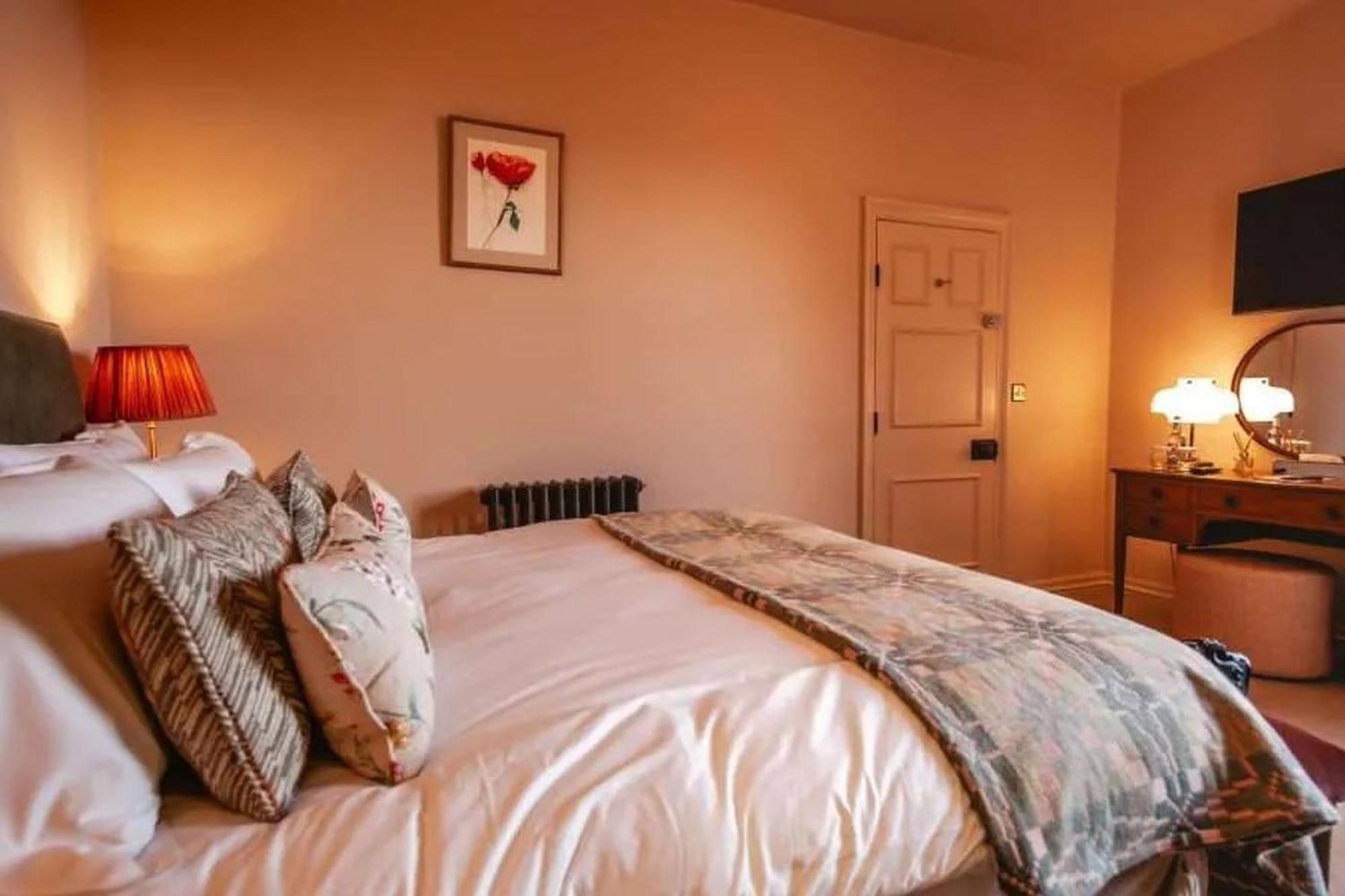 Hotel Victoria Robin Hood's Bay Eksteriør bilde