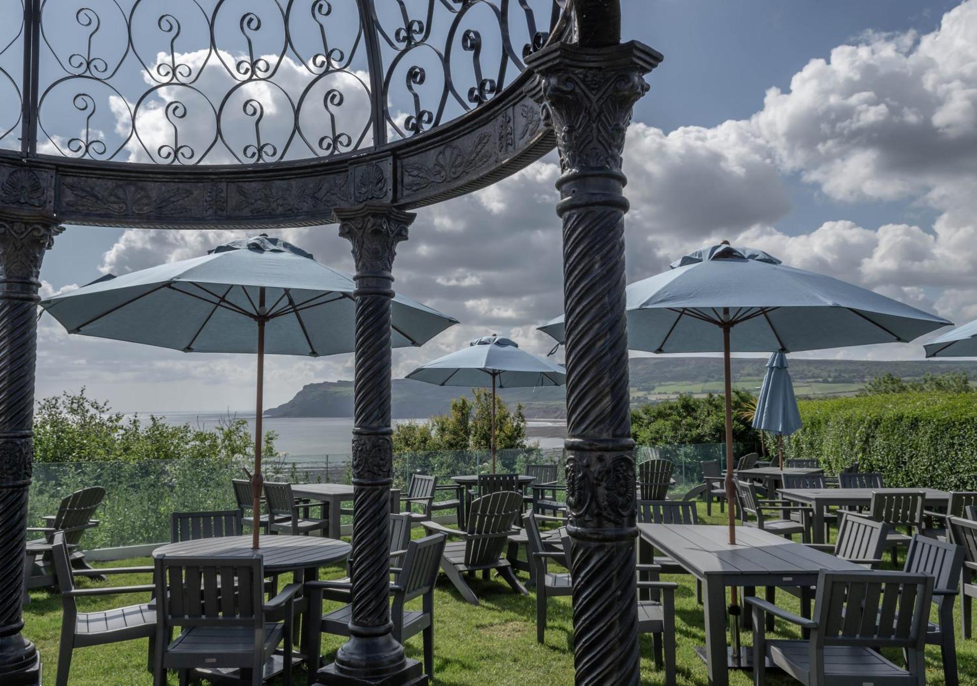 Hotel Victoria Robin Hood's Bay Eksteriør bilde