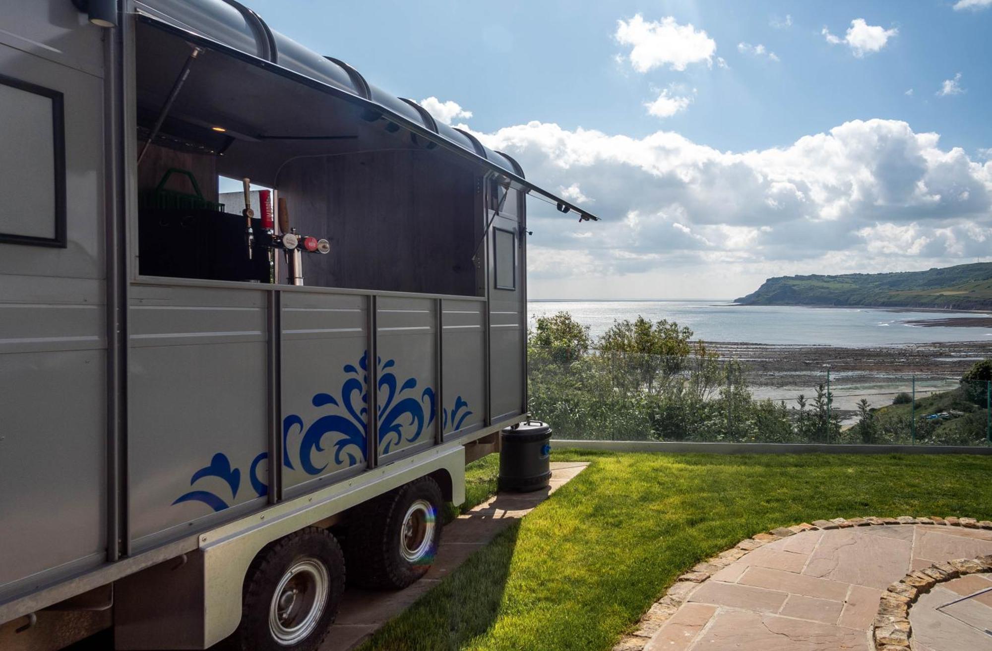 Hotel Victoria Robin Hood's Bay Eksteriør bilde